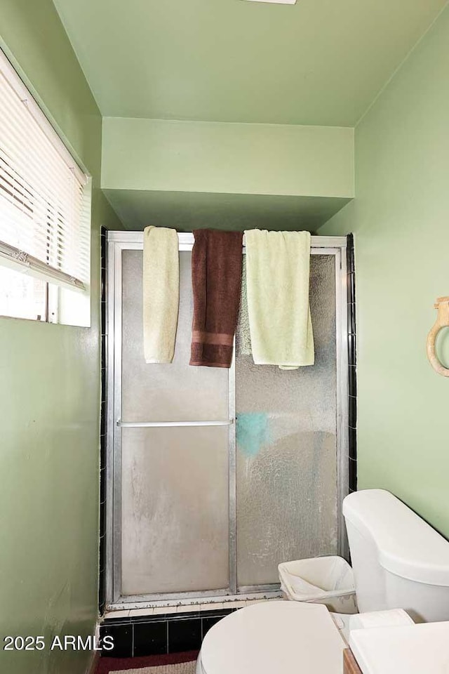 2619 W Lamar Rd, Phoenix, AZ 85017 - full bath with toilet and a stall shower
