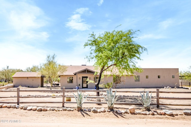 view of front of house