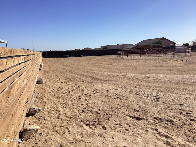 view of yard featuring a rural view