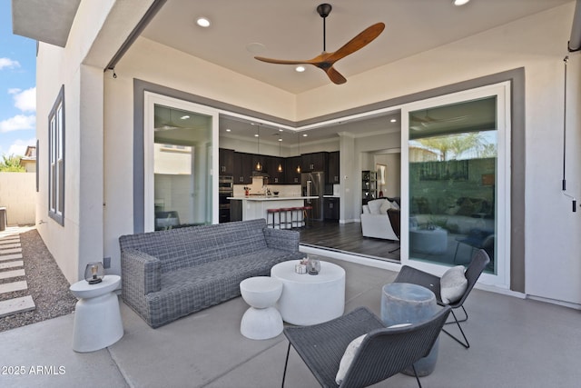 1555 E Ocotillo Rd Unit 16, Phoenix, AZ 85014 - view of patio / terrace with a ceiling fan
