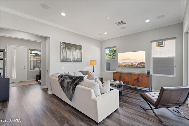 1555 E Ocotillo Rd Unit 16, Phoenix, AZ 85014 - living room featuring dark wood-style flooring, crown molding, recessed lighting, and baseboards