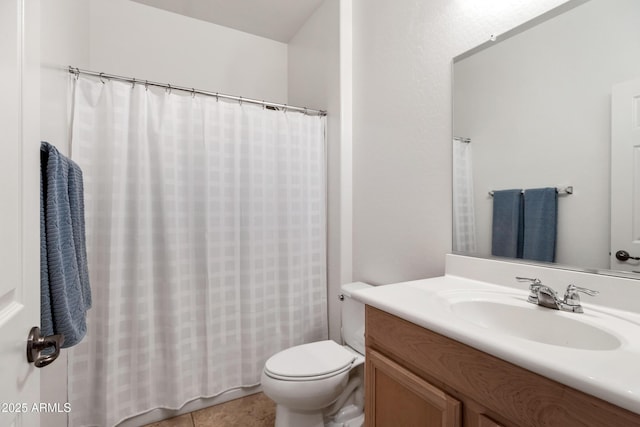 42335 W Waterfall Way, Maricopa, AZ 85138 - full bathroom featuring tile patterned flooring, toilet, vanity, and a shower with curtain