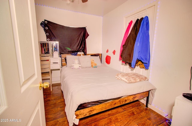 505 W 13th St, Casa Grande, AZ 85122 - bedroom featuring wood finished floors