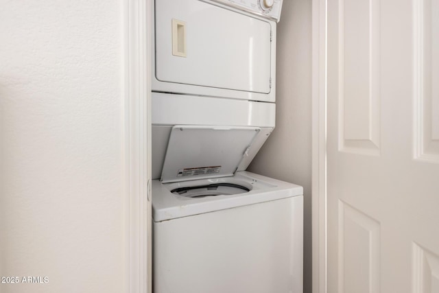 2402 E 5th St Unit 1411, Tempe, AZ 85288 - washroom with stacked washer and clothes dryer