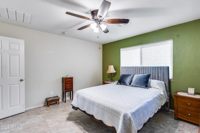 bedroom featuring ceiling fan