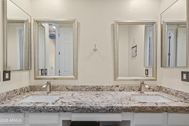 28019 N 115th Pl, Scottsdale, AZ 85262 - full bath featuring double vanity