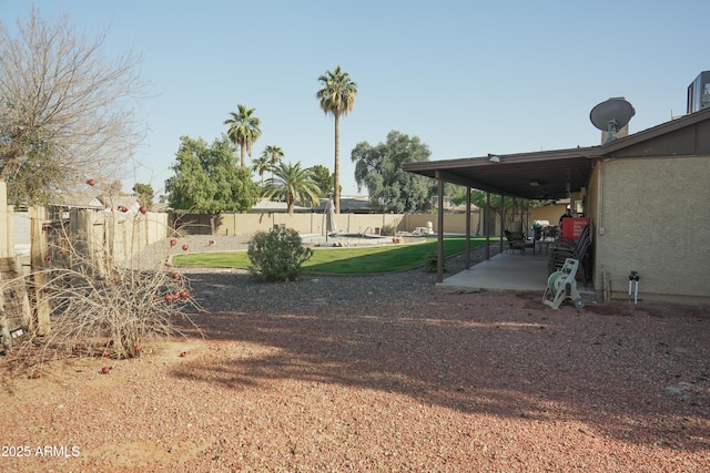 view of yard with a patio