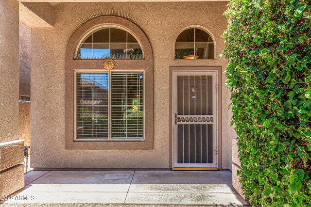 4426 E Coyote Wash Dr, Cave Creek, AZ 85331 - entrance to property featuring stucco siding