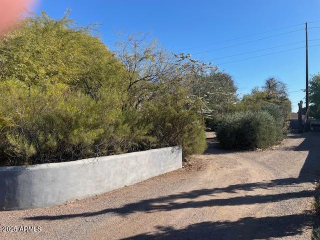 Listing photo 3 for 4741 E Oak St E, Phoenix AZ 85008