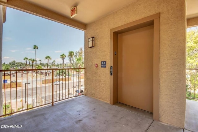 920 E Devonshire Ave Unit 2031, Phoenix, AZ 85014 - balcony with elevator