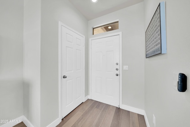 20100 N 78th Pl Unit 3103, Scottsdale, AZ 85255 - entrance foyer with baseboards, wood finished floors, and recessed lighting