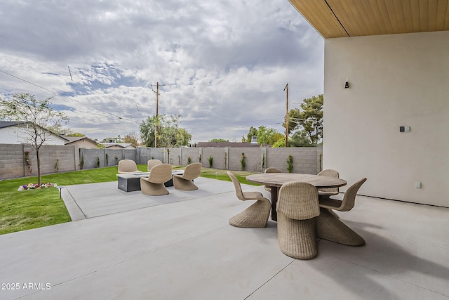 4414 N 29th St, Phoenix, AZ 85016 - view of patio / terrace with outdoor dining area
