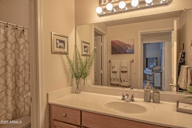 19777 N 76th St Unit 2142, Scottsdale, AZ 85255 - bathroom featuring vanity and a shower with curtain