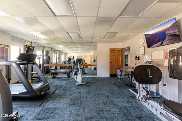 gym featuring carpet