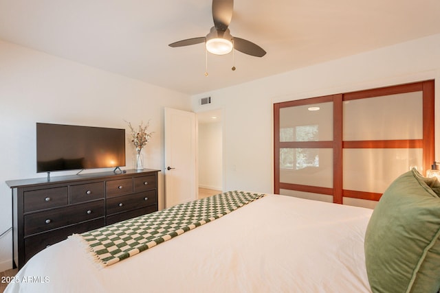 bedroom featuring ceiling fan
