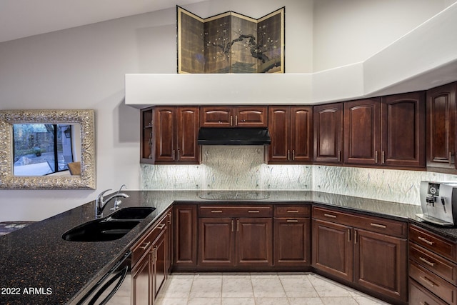 28897 N 94th Pl, Scottsdale, AZ 85262 - kitchen featuring under cabinet range hood, a sink, tasteful backsplash, black appliances, and light tile patterned flooring
