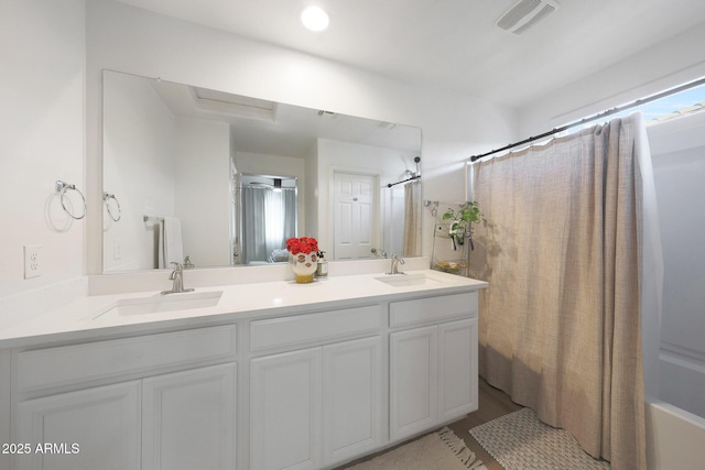 5439 W Odeum Ln, Phoenix, AZ 85043 - full bath featuring double vanity and shower / bath combo
