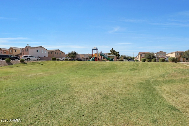 5439 W Odeum Ln, Phoenix, AZ 85043 - view of green lawn featuring a residential view