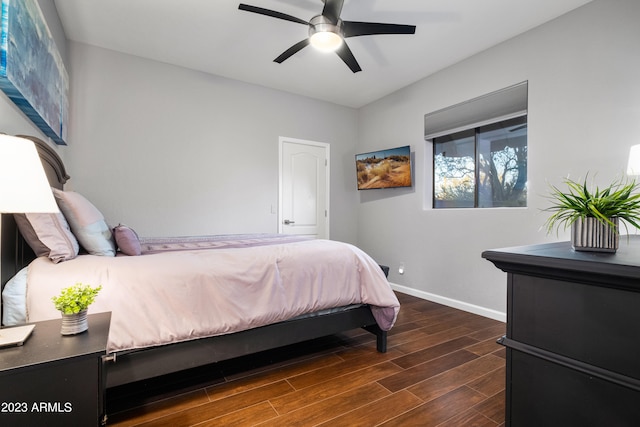 bedroom with ceiling fan