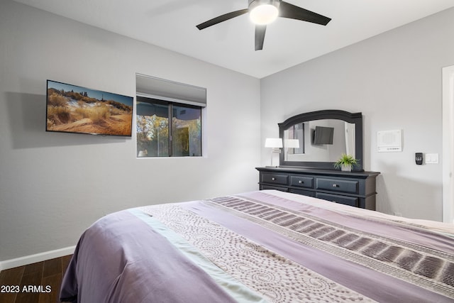 bedroom featuring ceiling fan