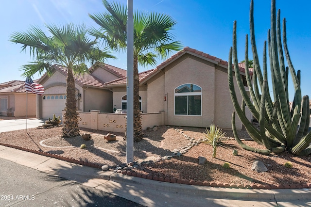 view of front of house featuring a garage