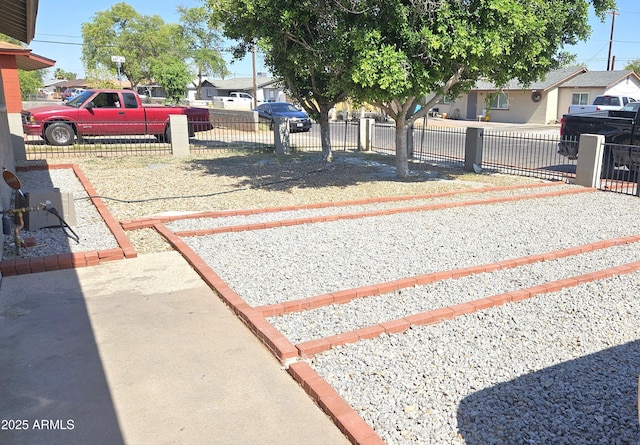 4427 W Crittenden Ln, Phoenix, AZ 85031 - fenced yard with a residential view