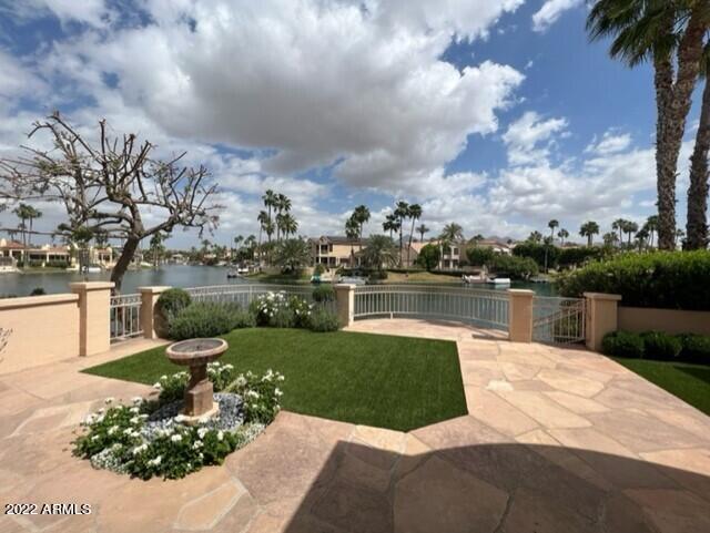 view of yard with a water view