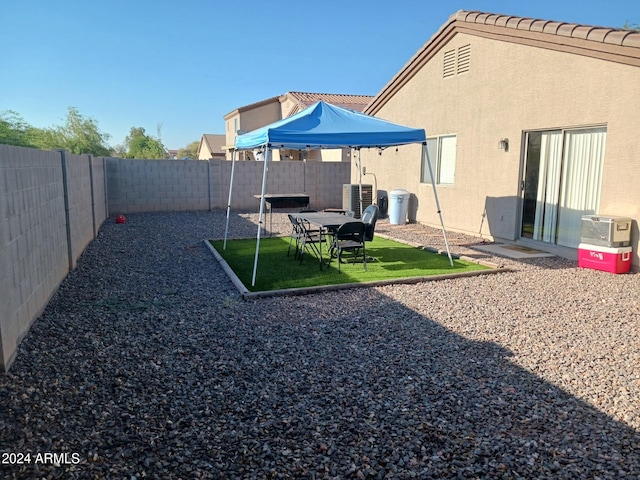 7118 S 37th Gln, Phoenix, AZ 85041 - fenced backyard featuring cooling unit
