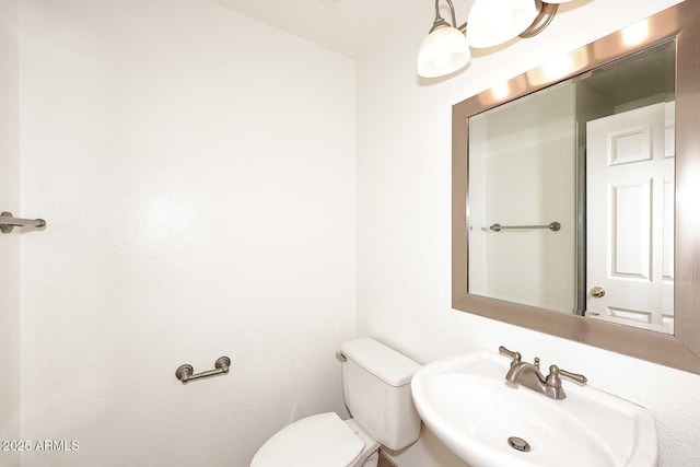14833 S 14th Pl, Phoenix, AZ 85048 - bathroom featuring a sink and toilet