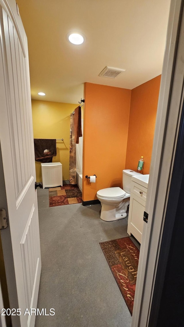 30940 N Varnum Rd, San Tan Valley, AZ 85143 - bathroom featuring toilet, recessed lighting, and vanity