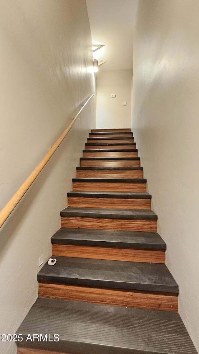 30940 N Varnum Rd, San Tan Valley, AZ 85143 - view of stairway