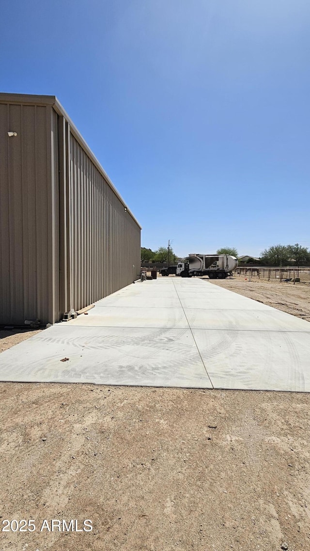 30940 N Varnum Rd, San Tan Valley, AZ 85143 - view of yard featuring driveway