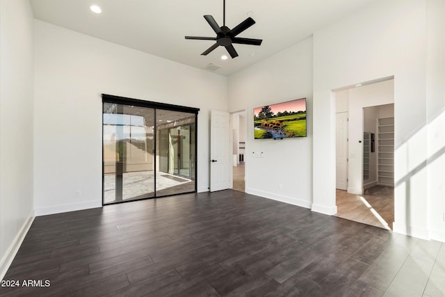 unfurnished room with ceiling fan