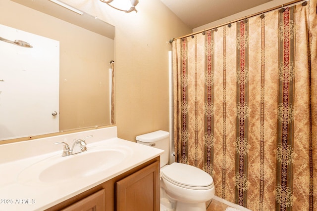 15211 N 89th Ave, Peoria, AZ 85381 - bathroom with vanity, toilet, and a shower with curtain