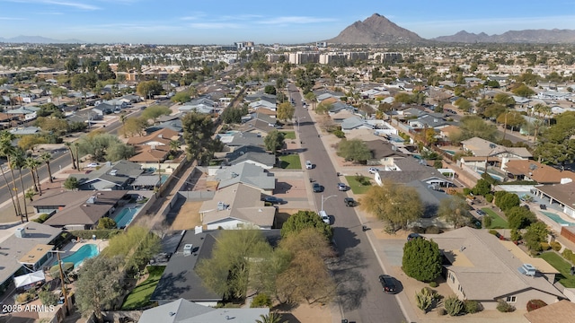 bird's eye view with a mountain view