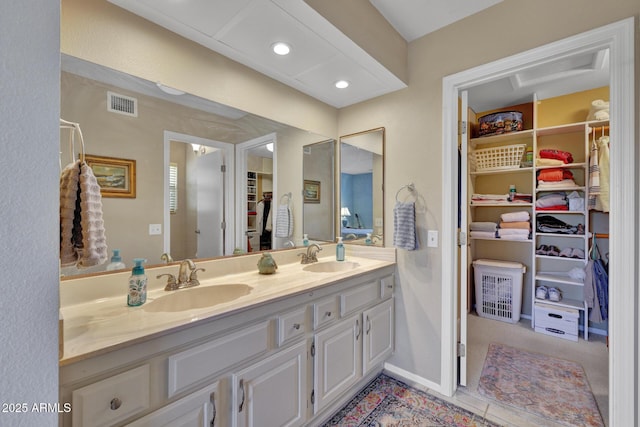 bathroom with vanity