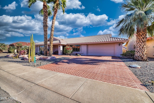 view of front of house featuring a garage