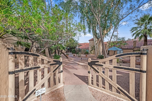 4540 N 44th St Unit 41, Phoenix, AZ 85018 - view of gate