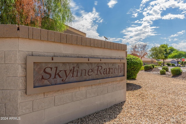 view of community / neighborhood sign