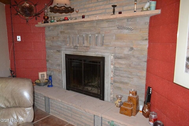 3733 Del Contento Rd, Snowflake, AZ 85937 - detailed view of a fireplace