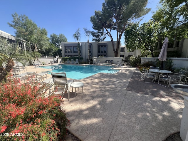 5203 N 24th St Unit 207, Phoenix, AZ 85016 - community pool featuring a patio area
