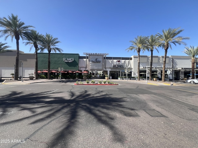 5203 N 24th St Unit 207, Phoenix, AZ 85016 - view of commercial location with uncovered parking
