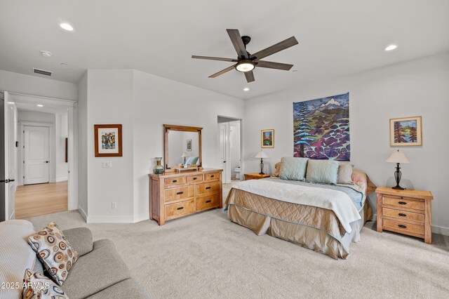 3441 S Del Aire Ct Unit 182, Flagstaff, AZ 86005 - bedroom with light colored carpet, recessed lighting, baseboards, and a ceiling fan