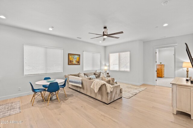 3441 S Del Aire Ct Unit 182, Flagstaff, AZ 86005 - living area with a ceiling fan, light wood-style floors, baseboards, and recessed lighting