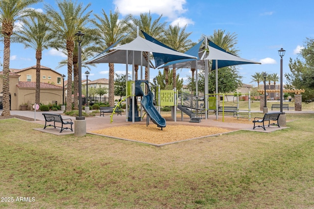 2237 S Jacana Ln, Gilbert, AZ 85295 - community playground featuring a lawn