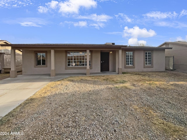 view of front of house