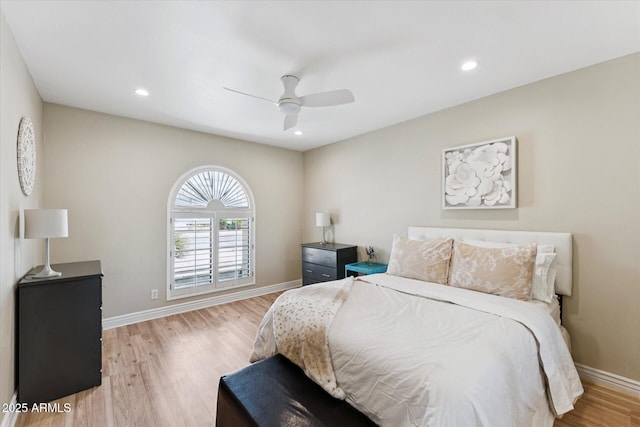 7835 E Cannon Dr, Scottsdale, AZ 85258 - bedroom featuring light wood-style flooring, recessed lighting, and ceiling fan