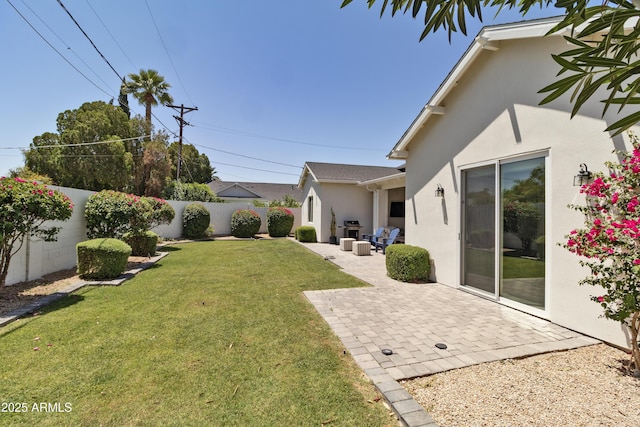 3813 N 37th St, Phoenix, AZ 85018 - view of yard with a patio area