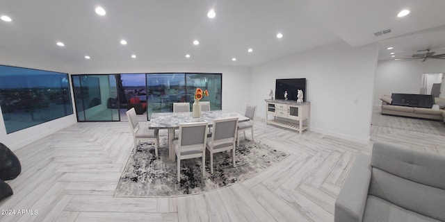 dining room with ceiling fan