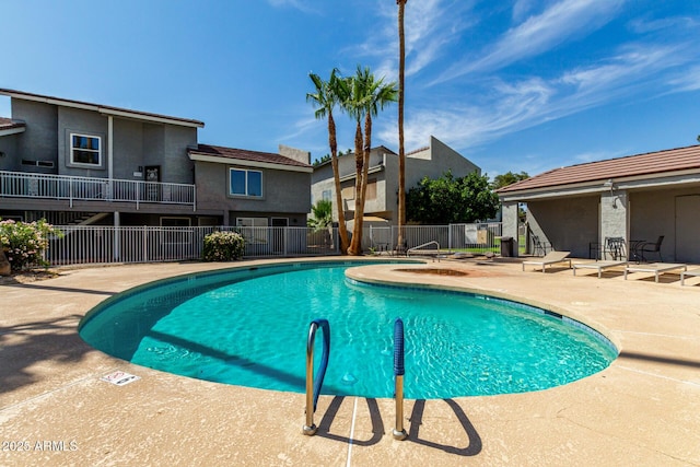 19601 N 7th St Unit 1022, Phoenix, AZ 85024 - community pool with a patio